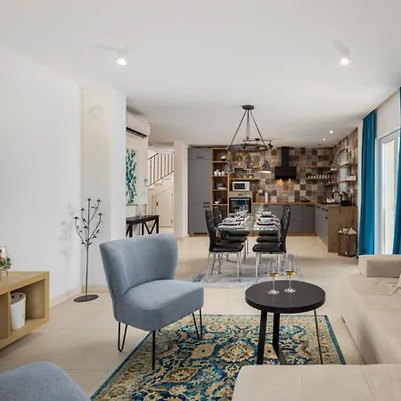 Ferienhaus Mit Privatpool Fur 7 Personen Ca 170 Qm In Seget Donji, Dalmatien Kastela Und Umgebung *
